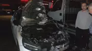Üsküdar'da Park Halindeki Üç Araç Alevlere Teslim Oldu