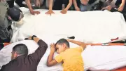 İsrail insansız hava aracı Gazze'de yemek dağıtım noktasını vurdu: 3 ölü