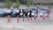 İstanbul Başakşehir'de motosiklet sürücüsüne yumruklu saldırı kamerada