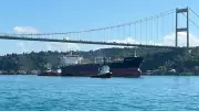 İstanbul Boğazı'nda gemi trafiği çift yönlü askıya alındı