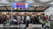 İstanbul havalimanlarında bayram tatili yoğunluğu: Uzun kuyruklar oluştu