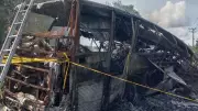 Sumatra'da otobüs tanker çarpıştı: 16 ölü