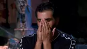 Survivor'da Bayhan Şoku: Sağlık Sorunu Yarışmaya Veda Ettirdi