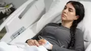 Taşacak Bu Deniz 28. Bölüm İzle: Adil, Eleni'nin Babası Olduğunu Öğreniyor