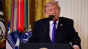 Trump'tan ABD medyasına 'vatana ihanet' suçlaması