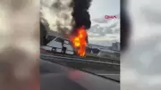 Tuzla TEM'de tur otobüsü alev alev yandı: 43 yolcu tahliye edildi