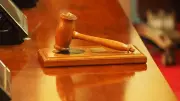 Yargıtay'dan emsal nafaka kararı: Düzenli geliri olan eşe yoksulluk nafakası kalkıyor