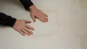 Yatakta Sarı Lekeler İçin Çamaşır Suyu Yerine Doğal Çözüm