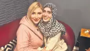 Yıldız Tilbe'den Safir'e Özel Şarkı Hediyesi
