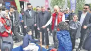 YTB'nin Geleneksel Oyunlar TIR'ı Fransa'da Gençlerle Buluştu