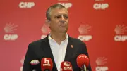 Özgür Özel, CHP'li Büyükşehir Belediye Başkanlarıyla Genel Merkez'de Toplandı