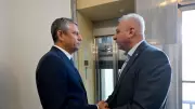 Özgür Özel, EMEK Partisi Genel Başkanı Seyit Aslan ile görüştü
