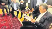Özgür Özel'in yırtma videosu kurgu çıktı: Rol yaptığı ortaya çıktı