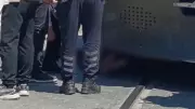 İzmir'de dehşet: Yaya trenin altında kaldı!