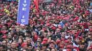 İzmir'de Memur Eylemlerinden Sonra İşçiler de Sokağa İniyor