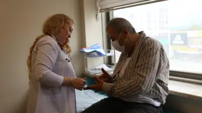 2 Yıl Boyunca Hastane Hastane Gezdi! Ağrılarının Sebebi Kemik İliği Kanseri Çıktı