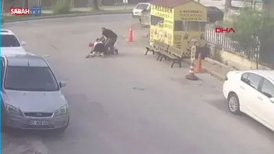 Adana'da yolda yürüyen kadının başına sineklik düştü, yaralandı