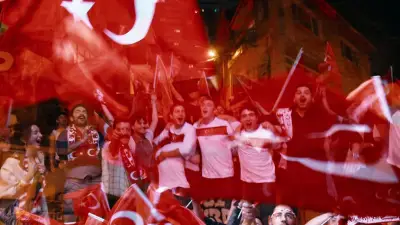 Altı Üstü İstanbul Oyuncularından Milli Takım'a Destek Videosu