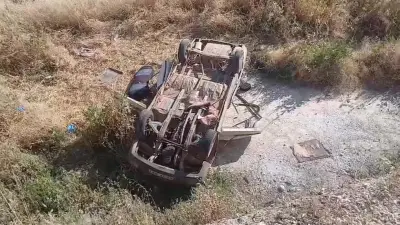 Şanlıurfa'da Otomobil Şarampole Yuvarlandı: 1 Ölü, 4 Yaralı