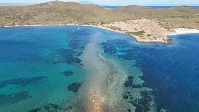 Balıkesir'de Denizin Ortasında Yürüyerek Adalara Geçiş Rota