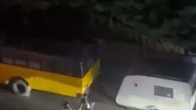 Beylikdüzü'nde Yol Verme Kavgası: Baba Çocuğunun Gözü Önünde Bıçaklandı
