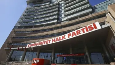CHP'de koltuk savaşı büyüyor: 9 vekil disipline sevk edildi, rüşvet iddiaları gündemde