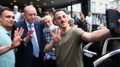 Cumhurbaşkanı Erdoğan, Erzurum Vakfı Lokalini Ziyaret Etti