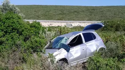 Didim'de şarampole devrilen otomobilde 2 kişi hayatını kaybetti