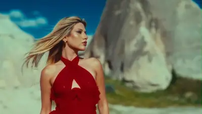 Dilara Bektaş'ın Yeni Teklisi 'Uyan' Kapadokya Klibiyle Yayında