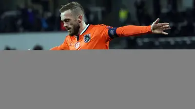 Edin Visca yeniden Başakşehir'de! 1 yıllık sözleşme imzalandı