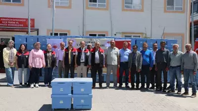 Elazığ'da arıcılara 150 kovan dağıtıldı