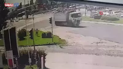 Elazığ'da karga saldırısı: Vatandaş kaçarken takla attı