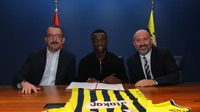 Fenerbahçe'nin yeni transferi Amara Diouf: Kendime güvenim tam