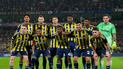 Fenerbahçe'ye İki Teklif Yolda! Geleceği Bu Karara Bağlı