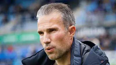 Feyenoord, Robin van Persie ile yollarını ayırdı!