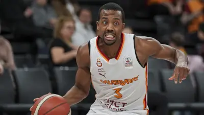 Galatasaray'da Errick McCollum ile yollar ayrıldı