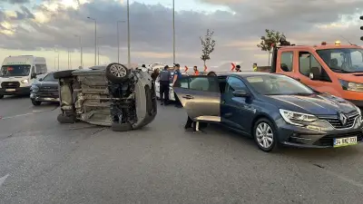 Kayseri'de 4 Araçlı Zincirleme Kaza: 4 Yaralı, Konsolosun Aracı Da Karıştı