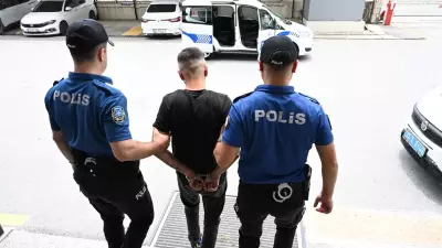 Kırmızı bültenle aranan şahıs Çukurova Havalimanı'nda yakalandı
