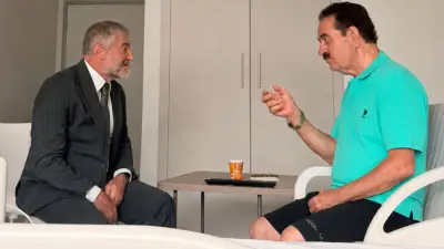 Nureddin Nebati, İbrahim Tatlıses'i Hastanede Ziyaret Etti