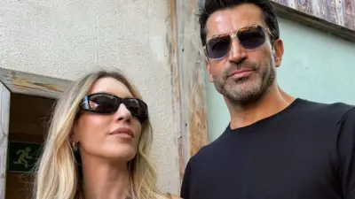 Sinem Kobal'dan Kenan İmirzalıoğlu'na Romantik Doğum Günü Kutlaması