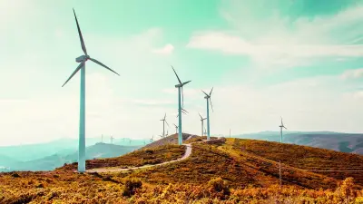 Türkiye yenilenebilir enerjide küresel sıralamada yükseldi: Rüzgarda 5., güneşte 10.