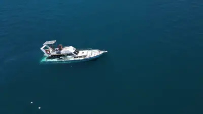 İzmir'de Su Alan Teknedeki 6 Kişi Kurtarıldı
