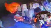 Adana'da Dolmuş Duvara Çarptı: Sürücü Uyuyakaldı, 7 Yaralı
