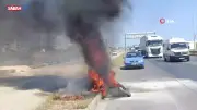 Antalya'da motosiklet alev alev yandı: Sürücüye yardım etmediler