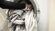 Çarşafların Makinede Dolanmasını Engelleyen 5 Adım