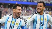 Arjantin Dünya Kupası'nda Son 32'ye Yükseldi: Messi Tarihe Geçti