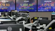 Asya Piyasaları Karışık: Nikkei 225 Rekor Kırdı, Küresel Gerilimler Artıyor