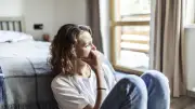 Ayrılık Acısı Çekenler İçin 4 Aşamalı Atlatma Takvimi! Esra Ezmeci Açıkladı