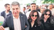 Aziz Yıldırım yeniden F.Bahçe Başkanı seçildi, Hakan Safi'den tebrik