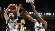 Beşiktaş Gain, Fenerbahçe Beko'yu deplasmanda 88-80 yenerek final serisinde 1-0 öne geçti